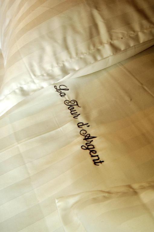Hotel Le Saint Loup Gembloux Room photo